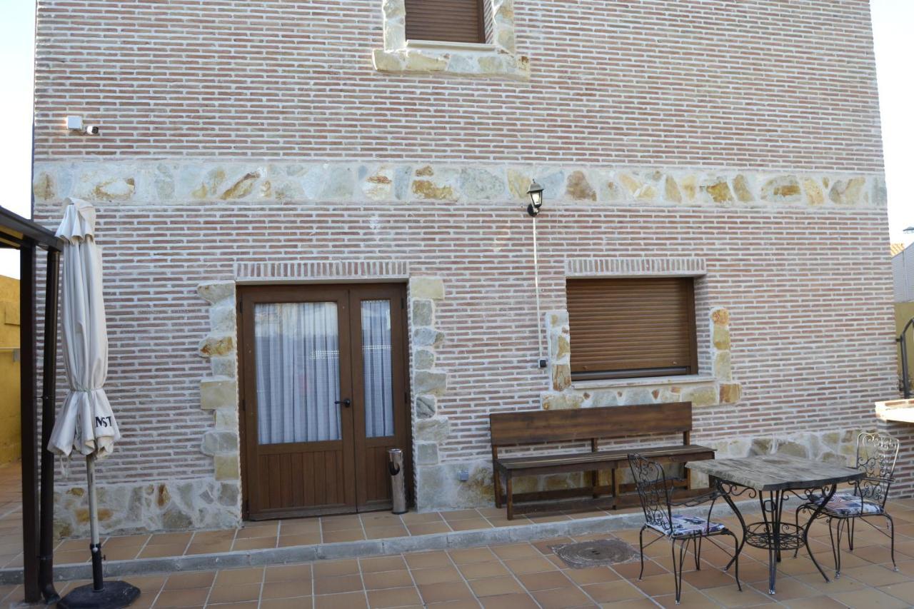 Aldea del Fresno Apartamentos "Casa Rural De Aldea" المظهر الخارجي الصورة