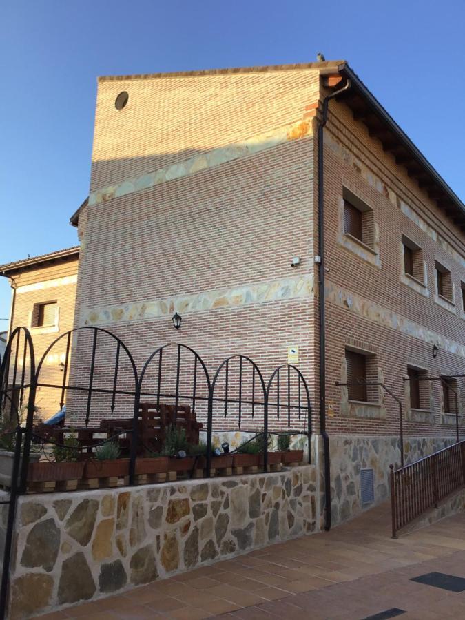 Aldea del Fresno Apartamentos "Casa Rural De Aldea" المظهر الخارجي الصورة