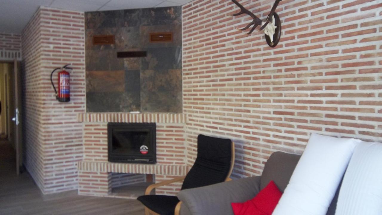 Aldea del Fresno Apartamentos "Casa Rural De Aldea" المظهر الخارجي الصورة